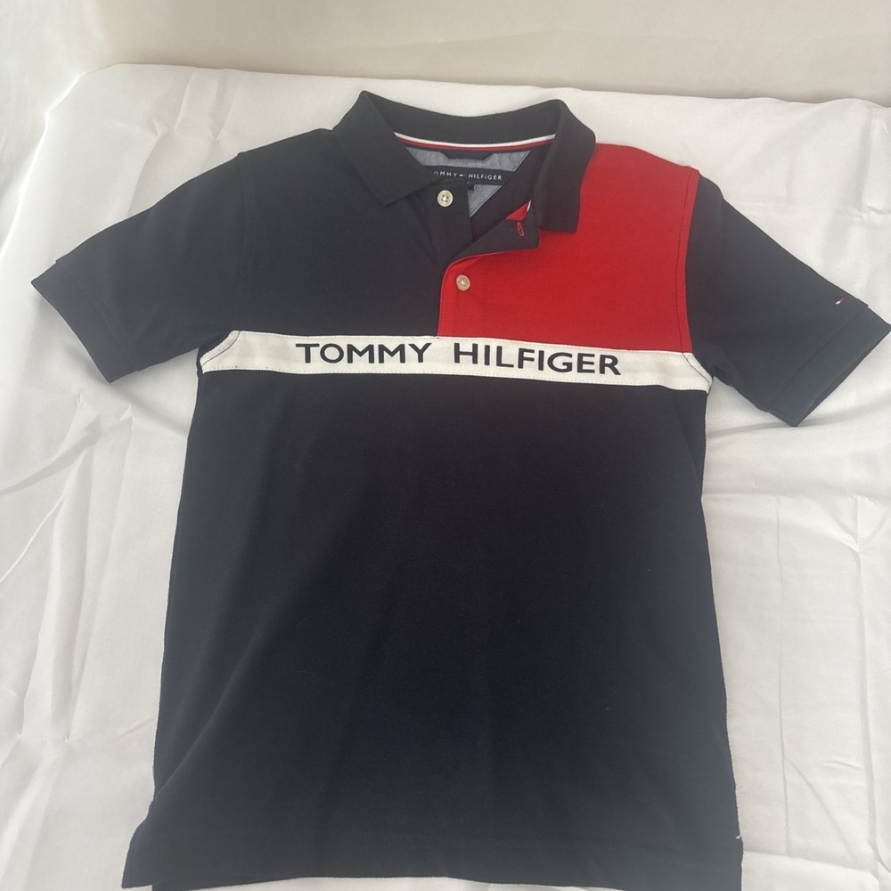 Tommy Hilfiger Boy's Polo Shirt Size Small 8/10 Navy Blue and Red 97% Cotton EUC